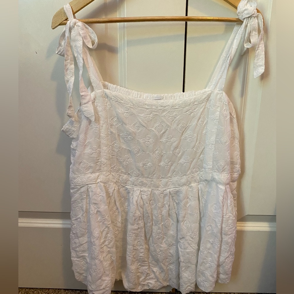 white floral old navy shirt